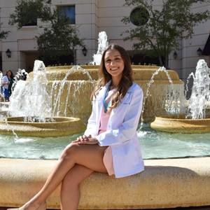 Meet your Posher, Andrea